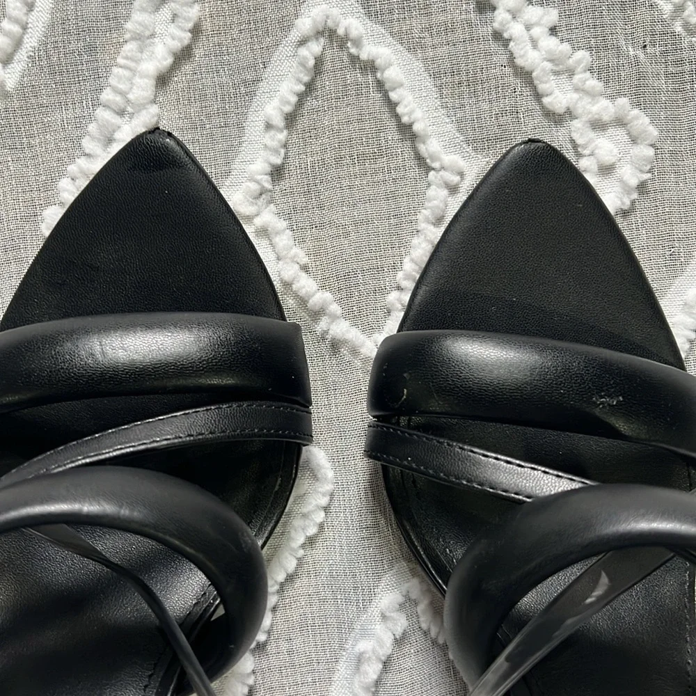 Jessica Simpson size 8 heels - Picture 3 of 4